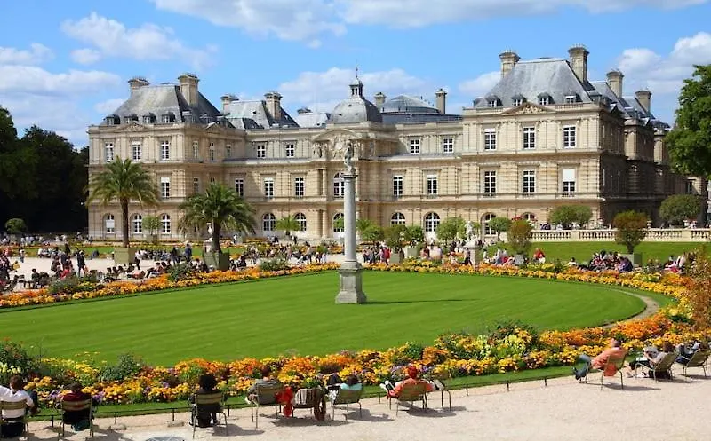 Warm And Bright Front Of Jardin Du Luxembourg Apartment Paris France